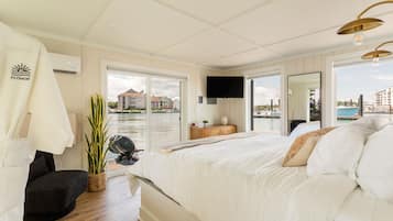 1 habitación, escritorio, wifi gratis y ropa de cama