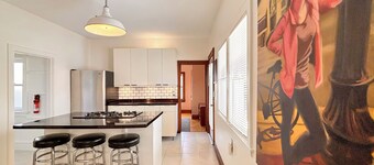 Central 2 Bedroom 1 Bath in the Heart of the Desirable Northeast Art District