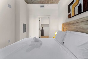 1 bedroom, desk, iron/ironing board, WiFi