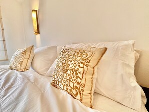 1 sovrum, strykjärn/strykbräda, wi-fi och sängkläder