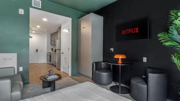 Desk, iron/ironing board, WiFi, bed sheets