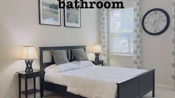 3 bedrooms, desk, iron/ironing board, free WiFi