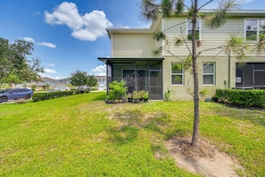 Exterior - Abi modern and convenient townhome in Brandon (Brandon)