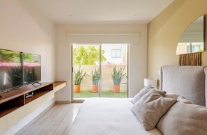 3 chambres, fer et planche à repasser, Wi-Fi, draps fournis