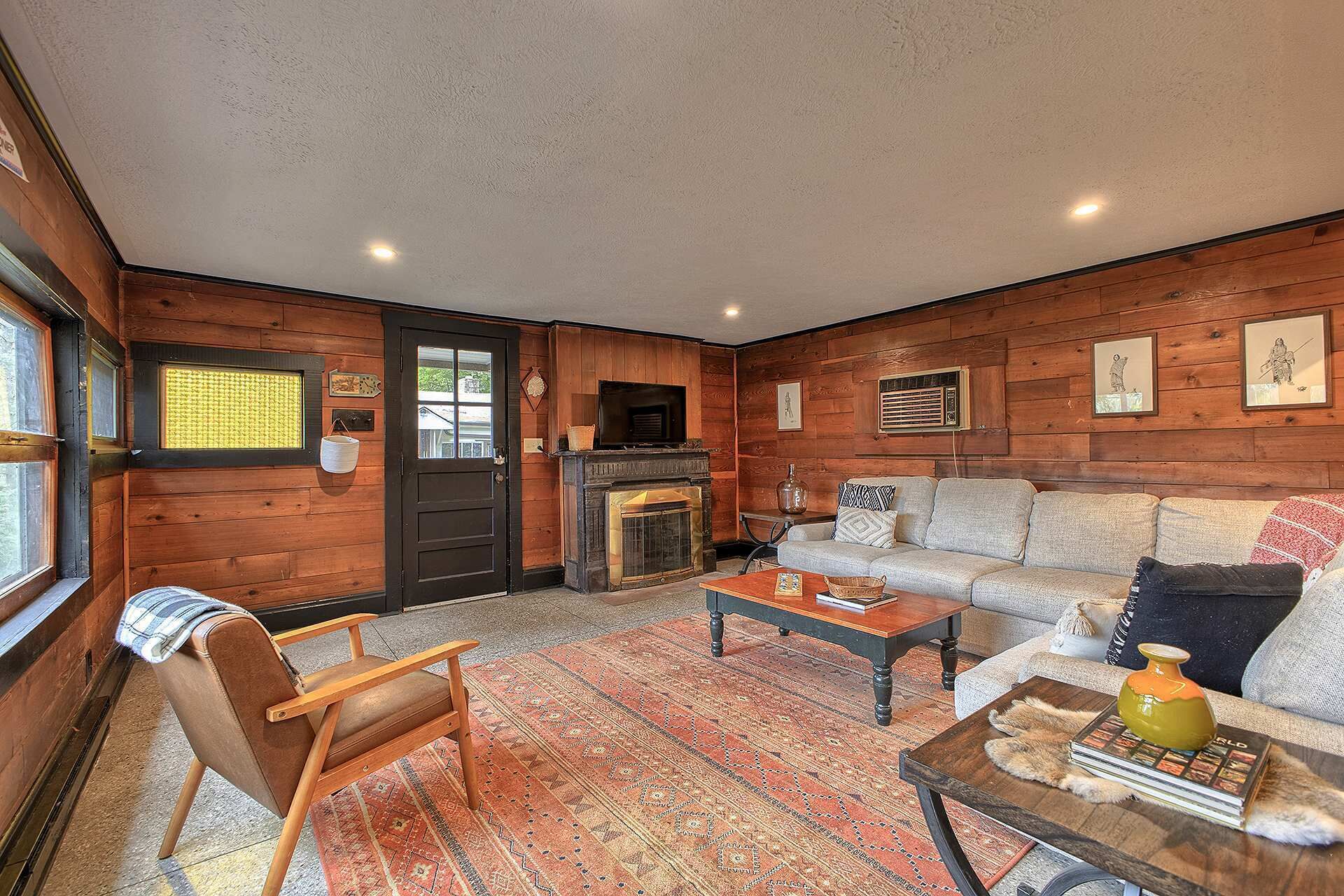 Télévision, espaces bureaux