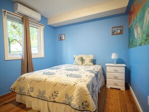 2 bedrooms, WiFi, bed sheets