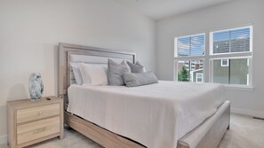 3 bedrooms, iron/ironing board, WiFi, bed sheets