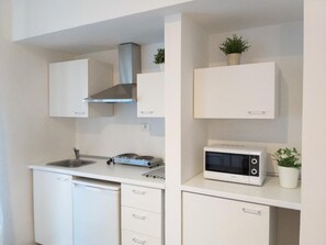 Mikroaaltouuni, liesi