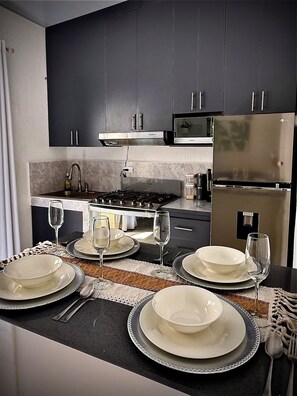 Micro-ondas, fogão, cooktop