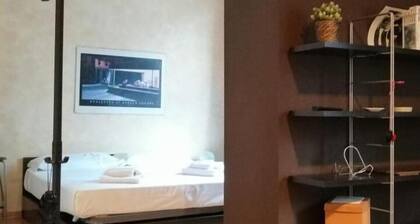 Just a few minutes from the city centre, this apartment is ideal for a holiday or short business trips. Perfect for families