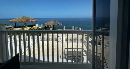 Ocean View Villa Tree House @ Little Bay