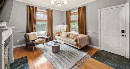 The Gustavus House - For 4!