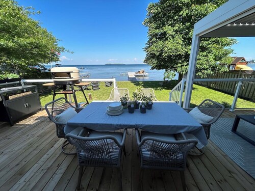 Coastal Capri Cottage - Waterfront -Scott McGillivray  Vacation House Rules Reno