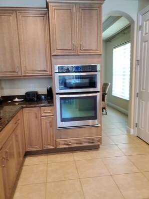 Microwave, oven, stovetop, dishwasher