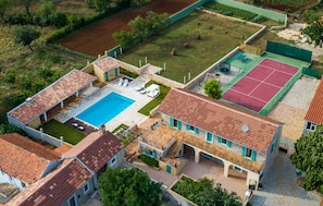 Exterior - Amazing home in Gornje Rastane with sauna (Gornje Rastane)