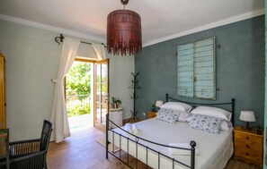 4 Schlafzimmer, Bügeleisen/Bügelbrett, Reisekinderbett, kostenloses WLAN