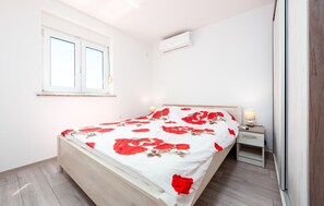 2 bedrooms, free WiFi