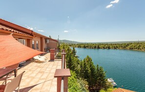 Terrace/patio - Cozy apartment in Krusevo with WiFi (Krusevo)