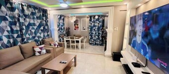Beatrix Haven 1Bedroom City Skyline View