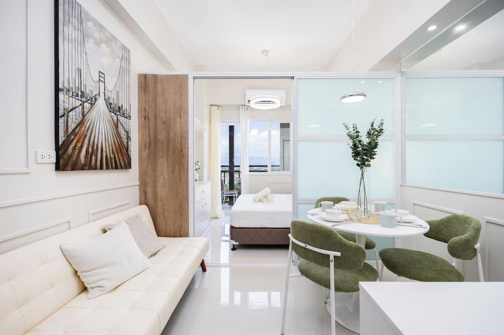 Modern Nordic Studio With Balcony and Pool in Primeworld District Near Airport