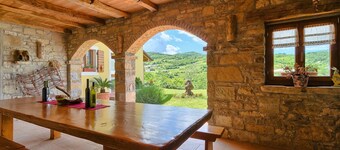 Stunning home in Pazin