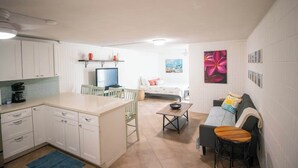 Unclassified image, 4 of 40, button - Beachfront Studio Retreat (Hauula)
