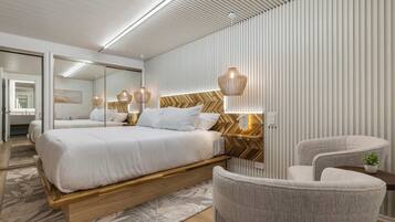 1 Schlafzimmer, Schreibtisch, Bügeleisen/Bügelbrett, Reisekinderbett