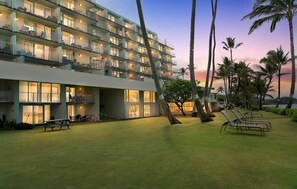 Exterior - Luxurious Beachfront Condo w/ AC (Hauula)