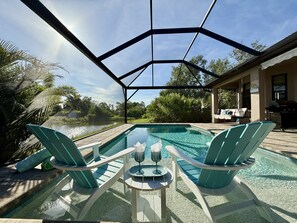 Een verwarmd zwembad