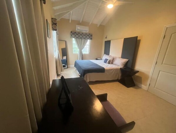 2 bedrooms, iron/ironing board, internet, bed sheets