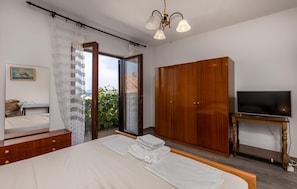 4 bedrooms, free WiFi