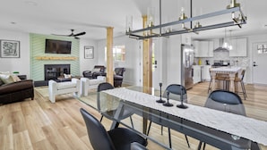 Interior - Private home near Greensboro GSO Airport 20% off in checkout limited time (Kernersville)