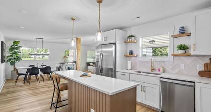 Private home near Greensboro GSO Airport 20% off in checkout limited time