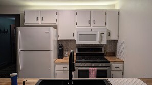 Microwave, oven, stovetop, dishwasher