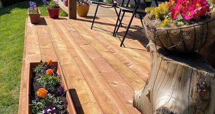 Hummingbird Garden Pet Friendly Suite, 2 bedroom with ocean view.