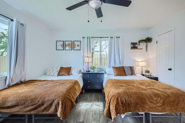 2 dormitorios, tabla de planchar con plancha, wifi y ropa de cama