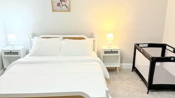 Iron/ironing board, WiFi, bed sheets