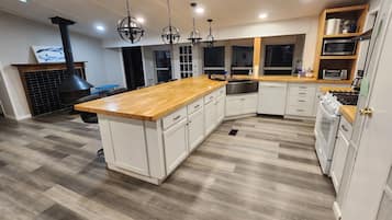 MikrovÄgsugn, ugn, spishÀll och diskmaskin