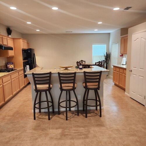 Chic 3-bedroom house in charming Desert Hot Springs