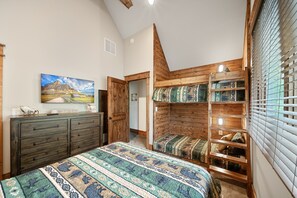 4 bedrooms, free WiFi, bed sheets