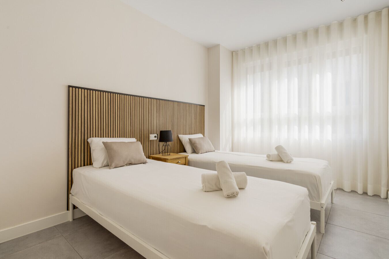 3 Schlafzimmer, Schreibtisch, Bügeleisen/Bügelbrett, WLAN