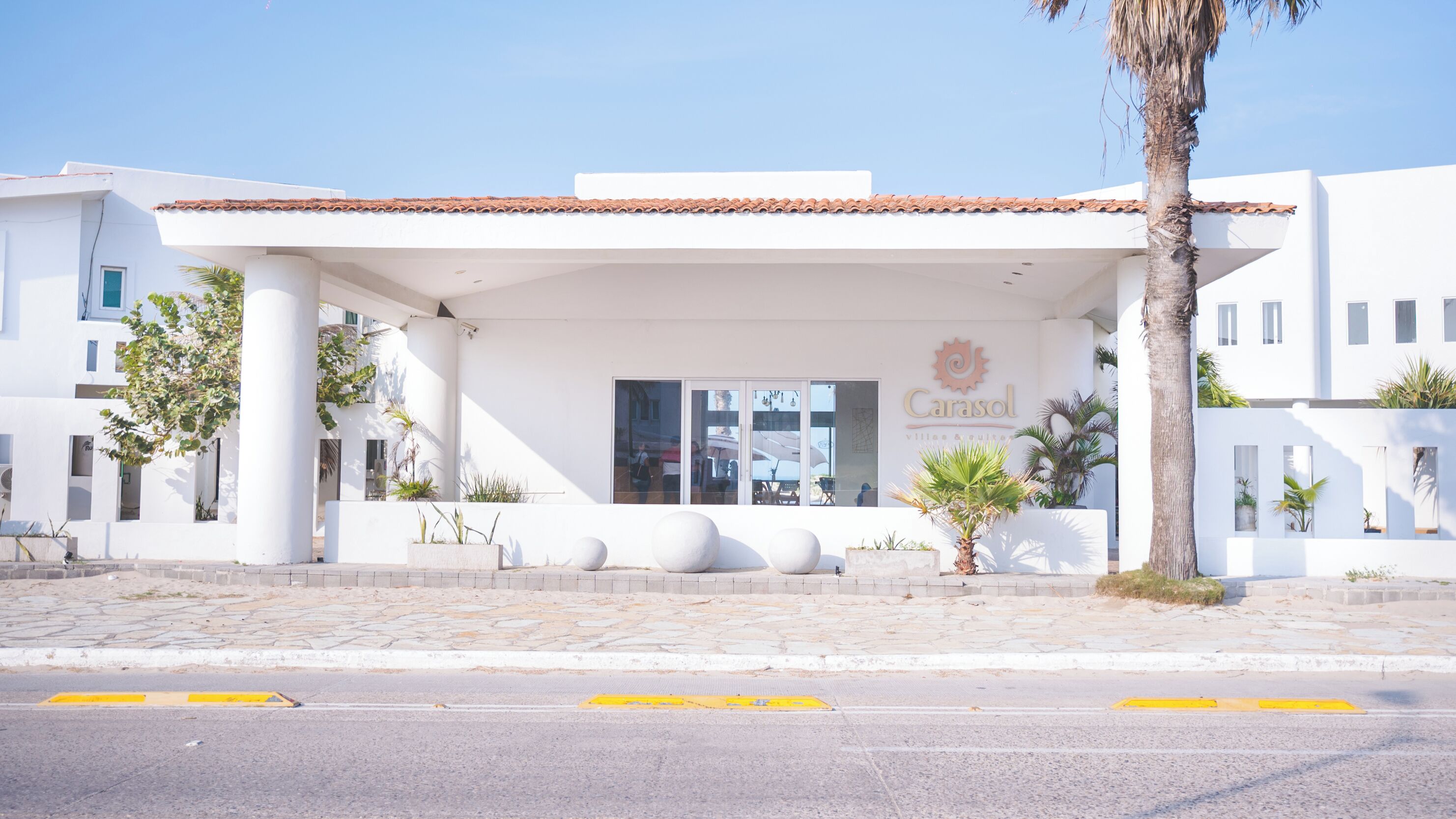 숙박 시설 정면