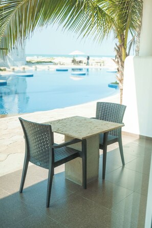 Junior Suite, Pool View