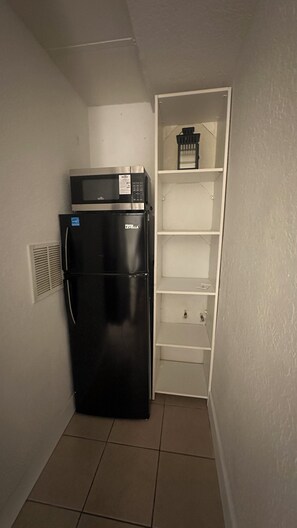 Interior - Charming studio in adorable 10 min from hard rock (Hollywood)