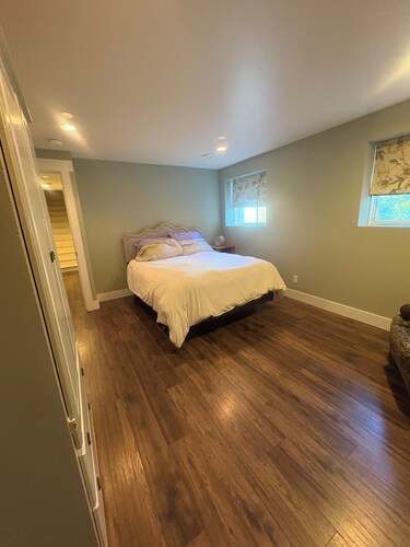 Quaint and quiet retreat close to beach