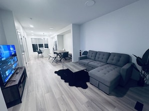 Smart TV, tenis de mesa y libros