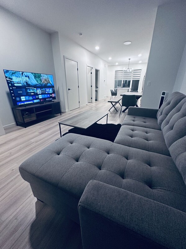 Smart TV, tenis de mesa y libros