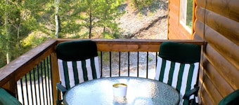 Quiet 3 bedroom home in a secluded neighborhood, minutes away from downtown LC.