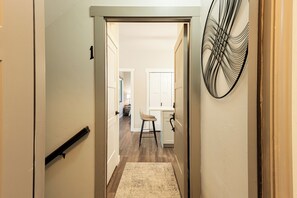 Interior - 2 Luxe Townhomes Private Hot Tub – Walk to Main Street & Town Lift. On Shuttle Route, Free Parking (Park City)