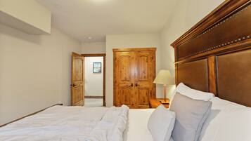2 Schlafzimmer, Bügeleisen/Bügelbrett, kostenloses WLAN, Bettwäsche